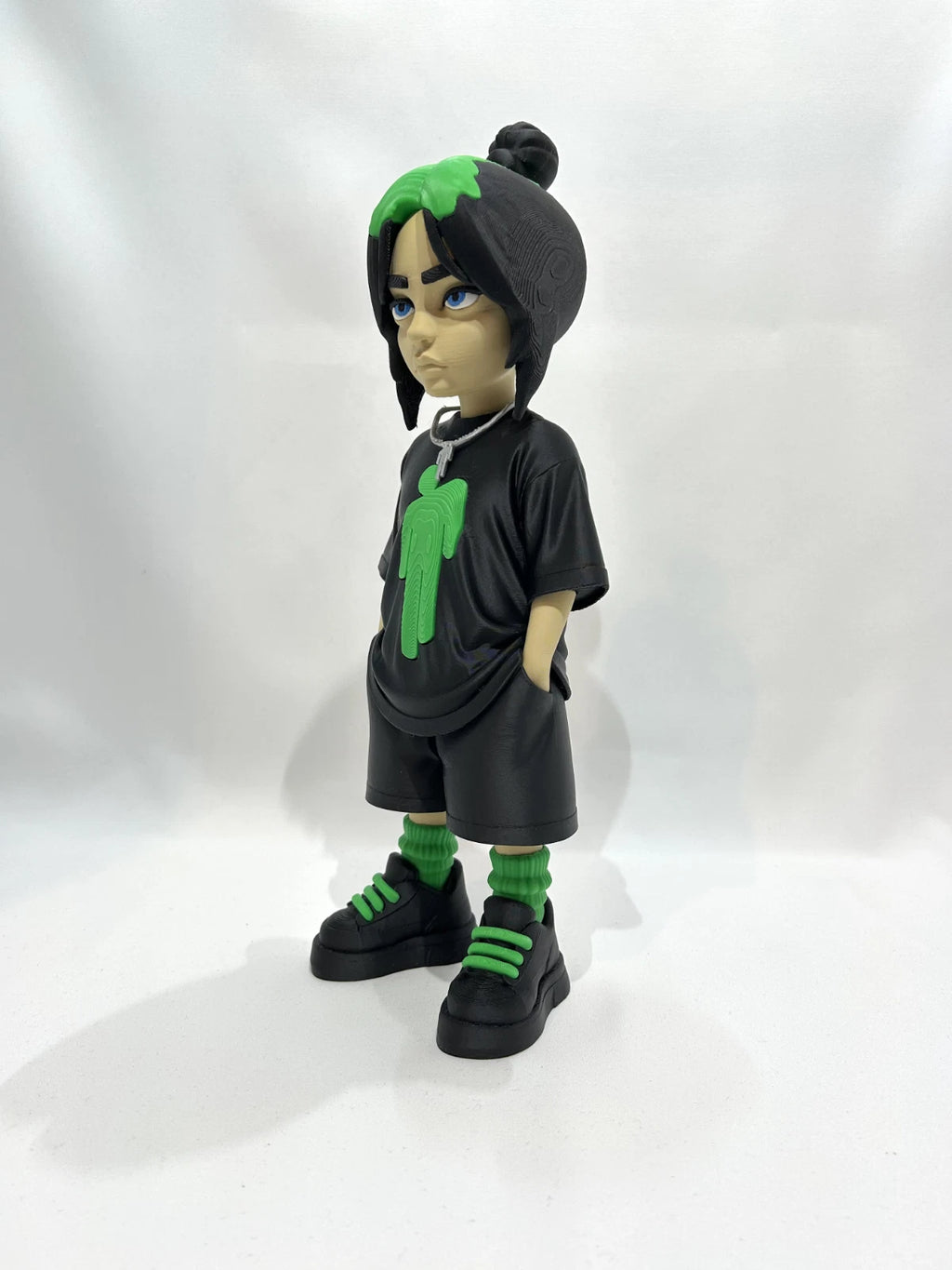 Billie Eilish – Music Icon 3D Print Ornament 30cm Movie Music Fan Gift