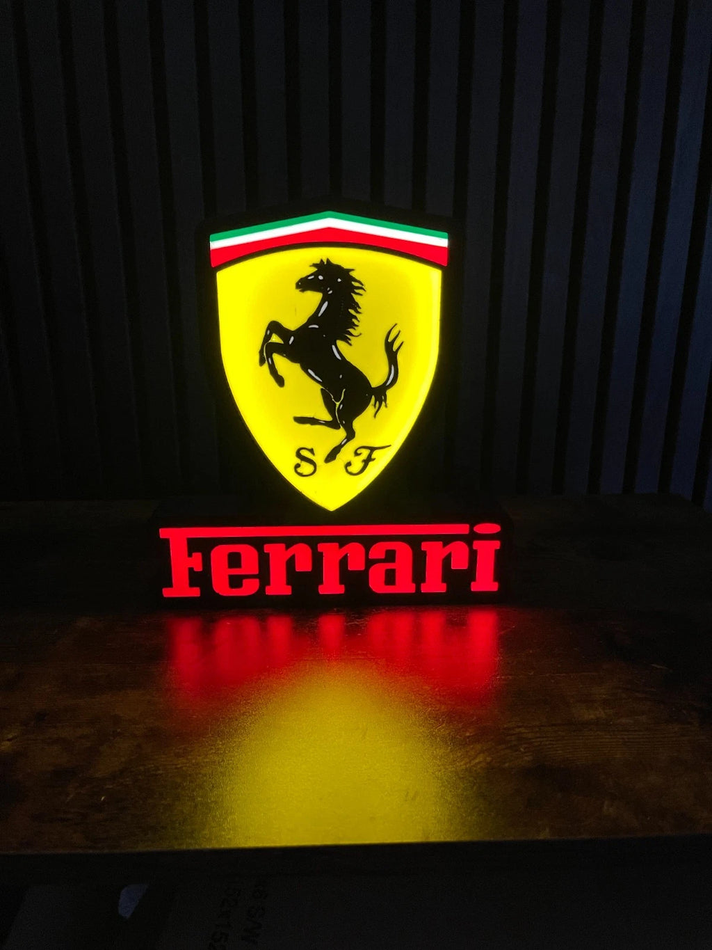 Ferrari LOGO Badge LED Light Box Sign Lightbox Garage Wall Decor USB POWERED