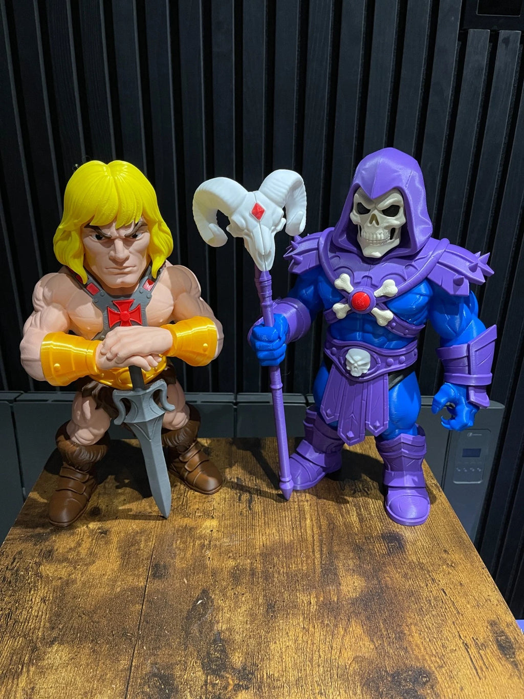 He-Man & Skeletor Masters of the Universe Movie Icons Figure Ornament Display
