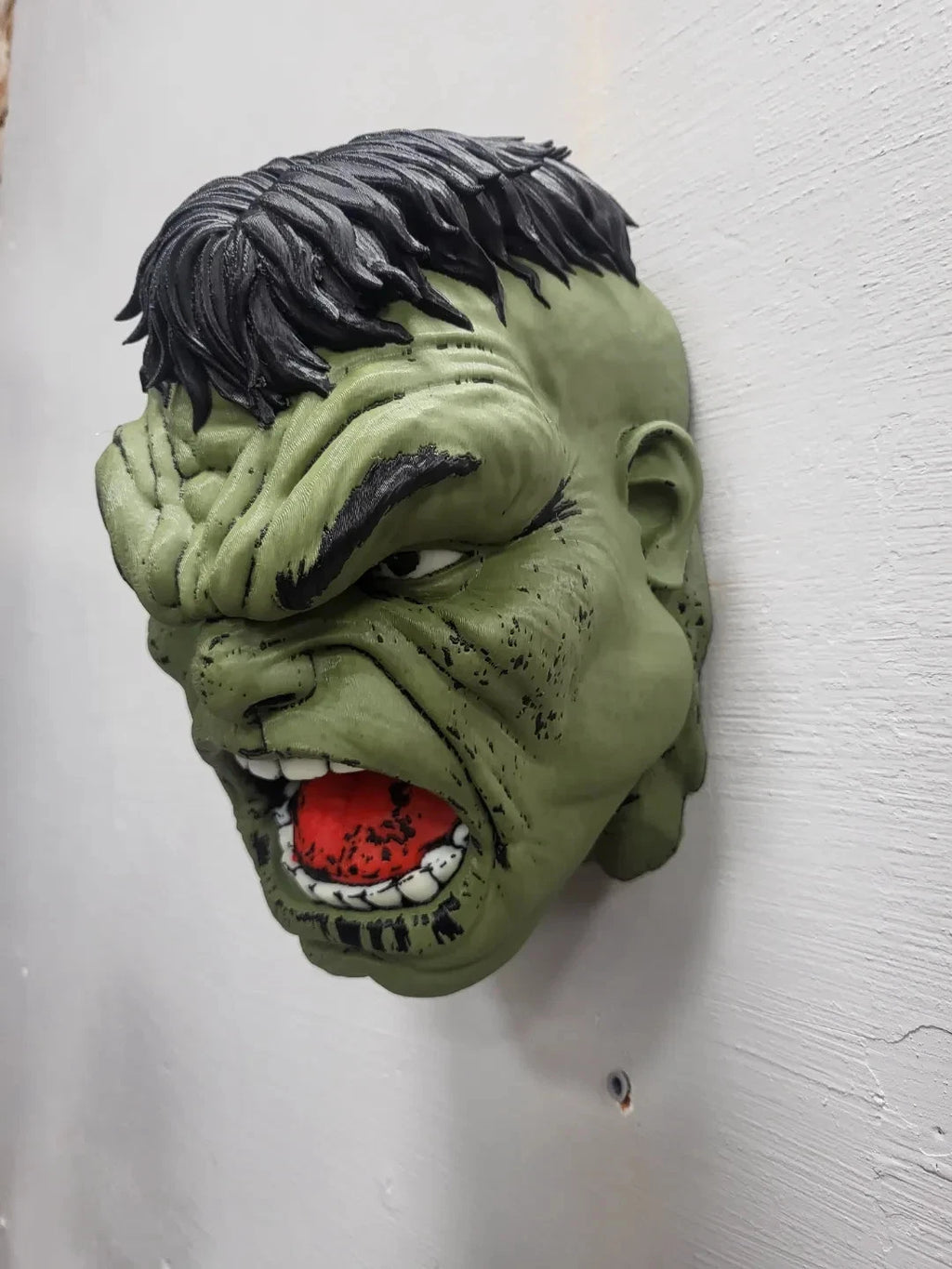 Incredible HULK LIFE SIZE BUST Head MARVEL Wall Mount or Freestanding