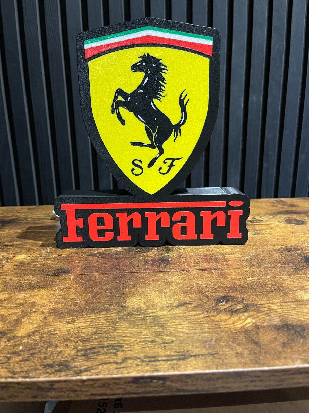 Ferrari LOGO Badge LED Light Box Sign Lightbox Garage Wall Decor USB POWERED